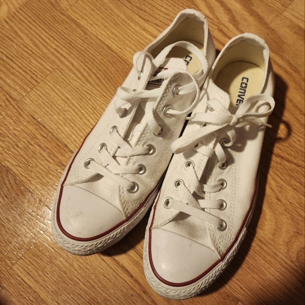 Converse All Star Chucks sz 9 women's